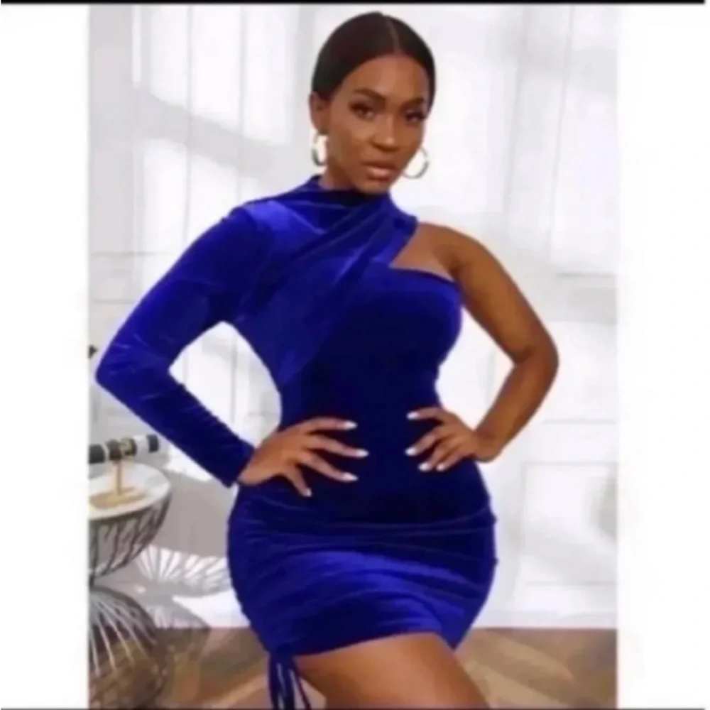 Velvet One Shoulder BodyCon Dress - Picture 2 of 8